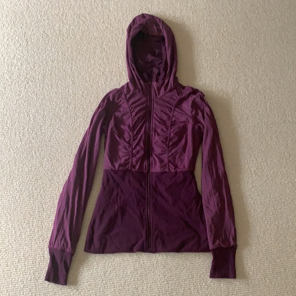 Deep purple Lululemon reversible jacket - Picture 3 of 4
